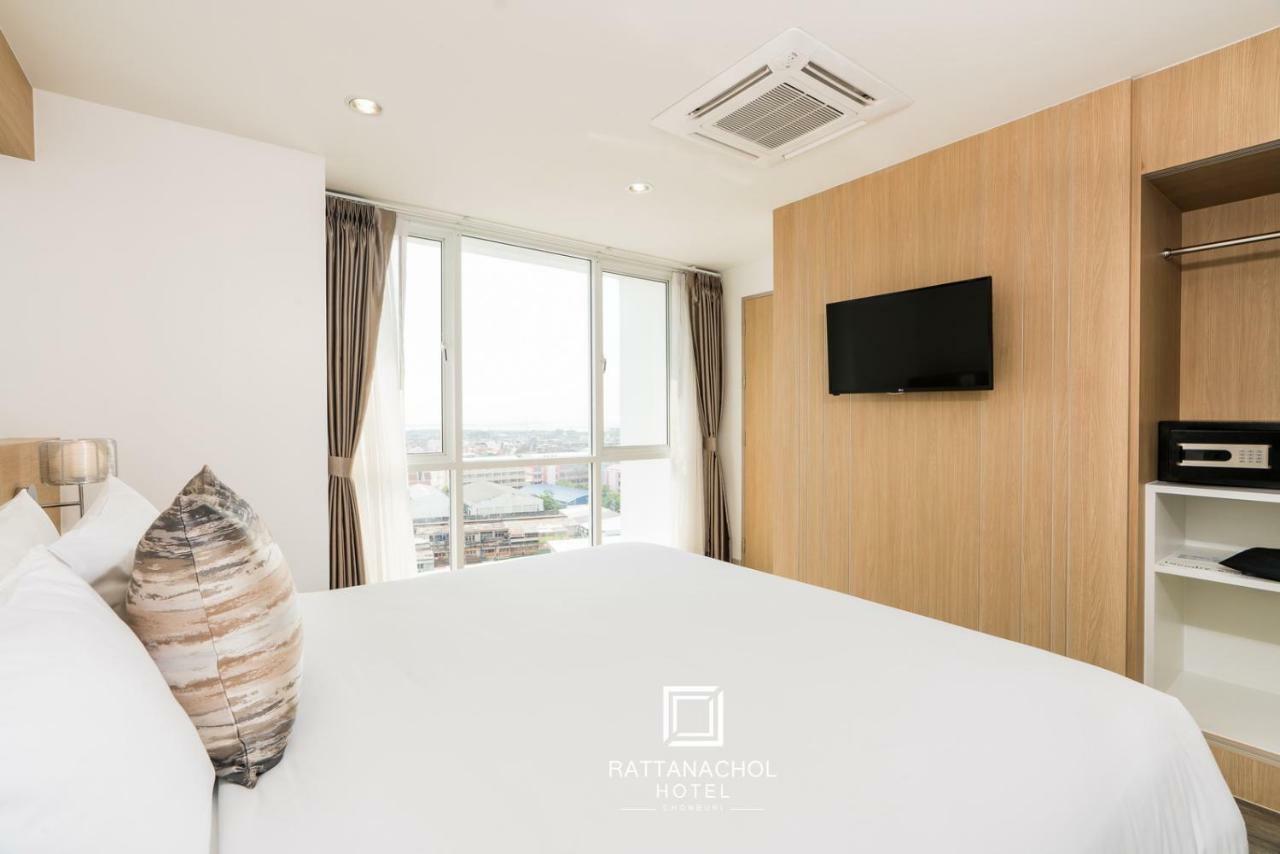 Rattanachol Hotel Чонбурі Екстер'єр фото