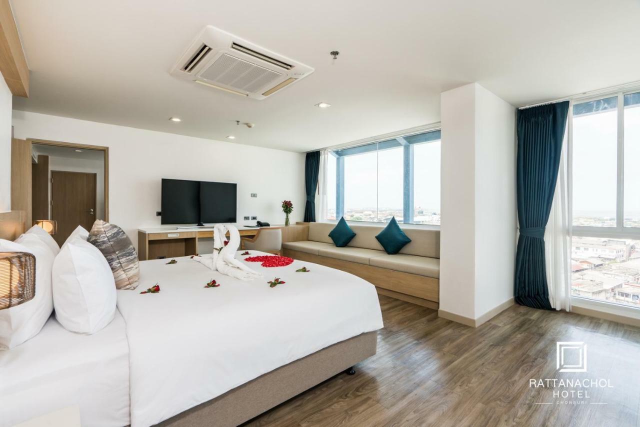 Rattanachol Hotel Чонбурі Екстер'єр фото