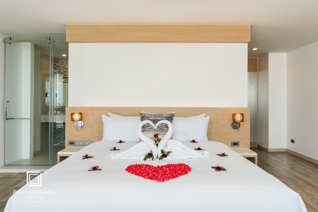Rattanachol Hotel Чонбурі Екстер'єр фото