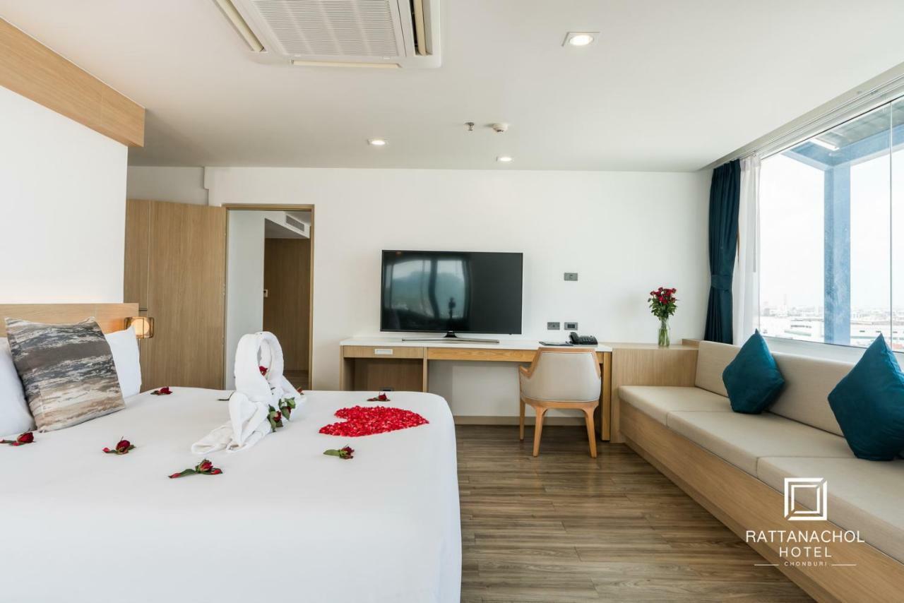 Rattanachol Hotel Чонбурі Екстер'єр фото