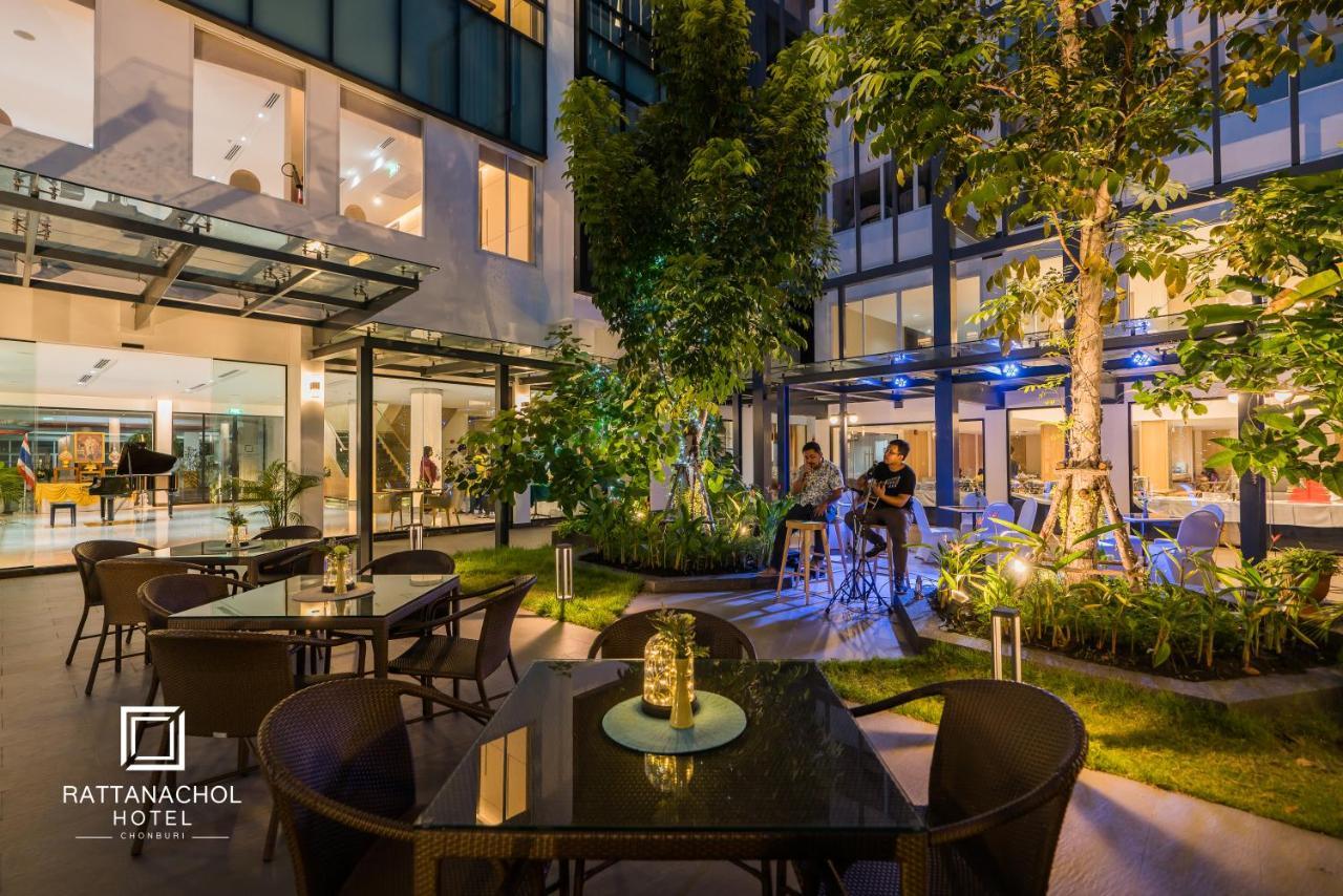 Rattanachol Hotel Чонбурі Екстер'єр фото